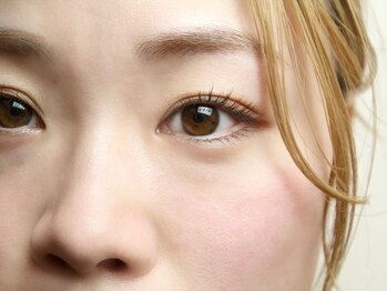 シェルム プリュス 難波高島屋(SHARM PLUS)の写真/完全個室で【次世代まつげパーマ(ケラチントリートメント付¥6545)】お悩みに合わせてデザインをご提案◎