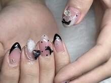 ネイルズバー 新宿店(Nails Bar)/ブラックフレンチドットネイル