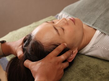 クーオス 円町店(KuuOs)の写真/【肩こり・首こりを根本改善】月1回で整う姿勢・骨盤整体