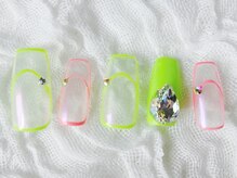 ネイリシャス(NAILICIOUS)/涼しげなネオンカラー♪