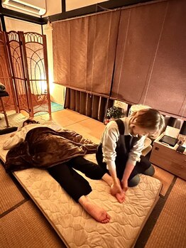 風冴(かぜさえ)/足裏、足つぼマッサージ♪