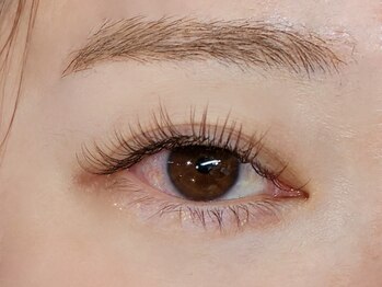 ルアナ アイナ 浜松店の写真/≪【高持続LED】フラットマツエク両目120本～140本オフ代込初回¥9405≫LEDエクステで理想の目元長続き♪