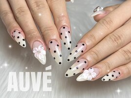 ドット×フラワーネイル