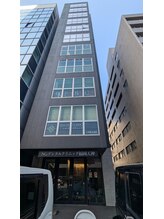 ヘリオス(HELIOS)/店舗があるビル