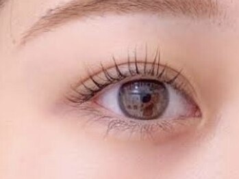 ポルカドット(Polka.)の写真/【まつげパーマで目元の印象を華やかに♪】自まつ毛を活かして目力UP☆お好みに合わせてカールを選べます！
