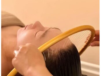 悠依/水ヘッドスパマッサージ