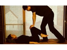 整体オガサワラ/股関節にがっつりアプローチ