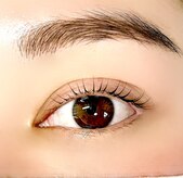 カーリーアイラッシュ(Carly eyelash)
