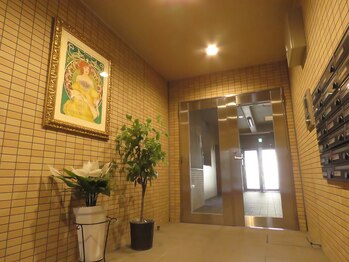 アットユウ(@yu)/建物エントランス