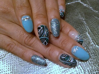 オーロラ(AurorA)/手描きの幾何学模様デザイン