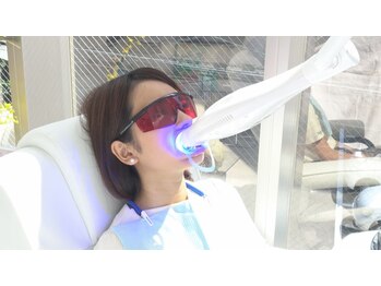 ネイルサロン ヴィヴィ(nail salon ViVi)の写真/憧れの白い歯をセルフホワイトニングで実現！初めてでも簡単＆スピーディー。リラク空間でリフレッシュ◎