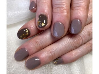 オズ ネイルアンドアイ(OZ NAIL&EYE)/グレージュネイル