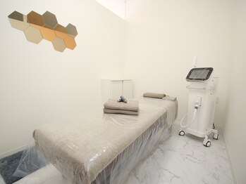 ナルシス/お部屋にご案内