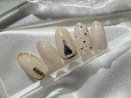 ビジューデザイン