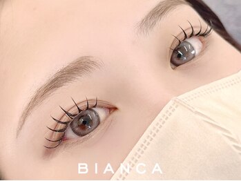 ビアンカ 今池店(Bianca)の写真/【うるっと瞳が光る!】まつげパーマ上¥4400★上下¥5500☆韓国マスカラパーマ¥1100眉WAXセットもお勧め¥9900