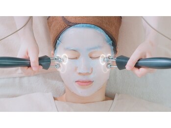 プラウド(Proud)の写真/≪EMS×フェイシャルで小顔へ整える≫ハリツヤある美しさで、弾むような肌を叶える特別な体験を☆