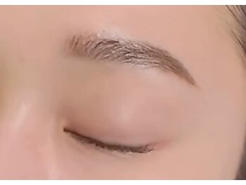 シーズン 岡崎の写真/【眉毛WAXで垢抜け】お顔の印象を決める眉毛もプロにお任せ◎フェイシャルワックスとのセットが人気です♪