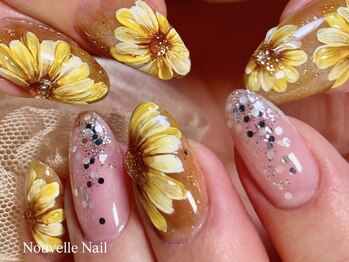 ヌーベルネイル(Nouvelle Nail)/ひまわりネイル