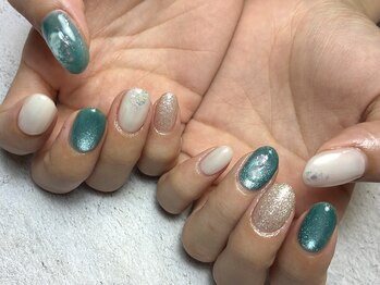 ネイルズピクシー ルヴィルーム(Nail's pixie REVI room)/マグネットネイル