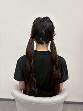 ミカヅキ 赤坂/編み込みツインテール！