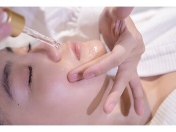 リリアン(RelieN)の写真/深層部まで届く韓国艶肌ラレステンピーリング!世界最先端レベルのASLスキンケアで輝くお肌へ◎