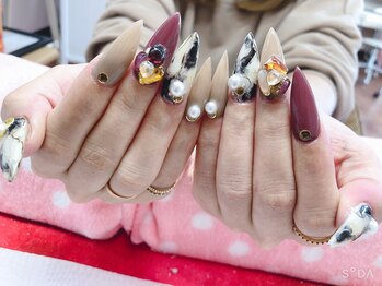 ネイルサロン ティプレシャス(T Precious)/キラキラ上品☆秋ネイル