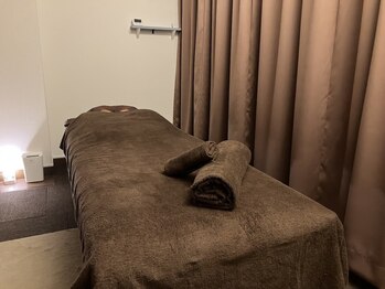 ほぐなすの写真/個室のプライベート空間でマッサージ♪お仕事帰りにもご利用可能◎肩首のコリや慢性的な腰の辛さを解消♪