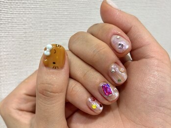 リザボーテ(Liza beate)/キティーちゃんネイル