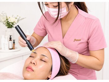 ディ グロウ(D-Glow)の写真/【当店特別メニュー!】カラー美容液を浸透させ、ハリ・ツヤのアップが期待できる!毛穴・ニキビケアにも◎