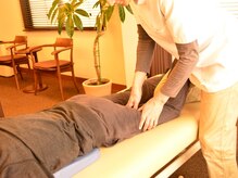 はなはな堂/太もものコリをほぐします♪