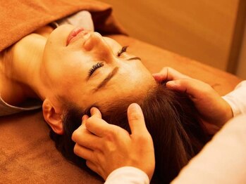 マッサージ整体院 なごみや 表参道店の写真/【ボディ+ヘッドスパ】眼精疲労、PC/スマホ首、脳疲労、慢性頭痛...コリをほぐして体ポカポカ思考スッキリ!