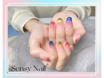 センシー ネイル スタジオ(Sensy Nail Studio)/多彩なマググラデデザイン