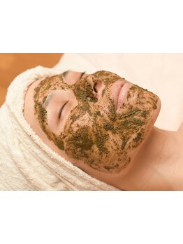 ホウレイ線・たるみ改善！予防ケア