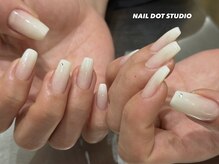 ネイルドットスタジオ 堺筋本町(NAIL DOT STUDIO)/グラデーション