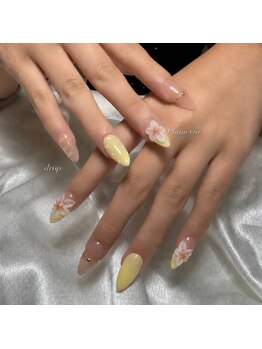 ヴィート(Vite)/プルメリアネイル