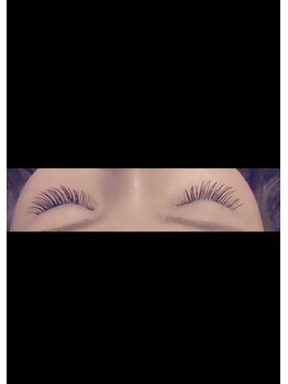 フリルアイビューティ 豊中店(Frill Eye Beauty)/