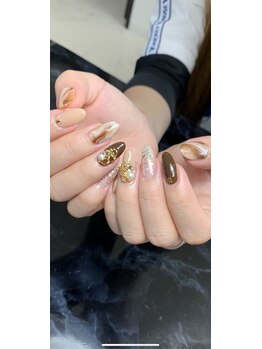 レディグリッター(Lady glitter)/ブラウン系アートネイル