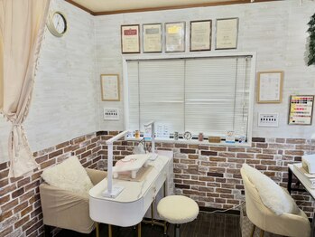えん(EN19)の写真/☆千葉中央駅徒歩2分☆通いやすい好立地でリーズナブル◎スピーディー×上質な施術で見惚れるネイルに!