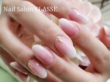 クラス(CLASSE)の雰囲気（パラジェルやフィルインなど希望に合わせてベースをご用意♪）