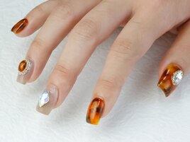 韓国風べっ甲nail