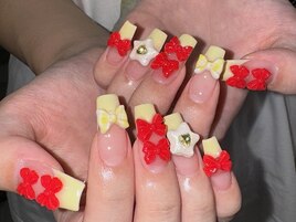 ぽっぷイエローレッドネイル