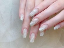 リベレ(LIBELLE)/ニュアンスネイル/白ネイル