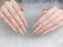 ちゅるんヌーディーネイル