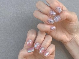 韓国風オーロラクリア氷ネイル