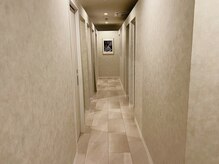 ラシク 北堀江店(LACHIC)/広々とした店内