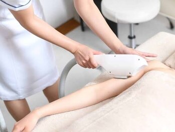ミナミの写真/話題の【最新LED脱毛】痛みが少ない!独自の波長で脱毛!初めてで不安な方もご相談下さい♪メンズも大歓迎◎