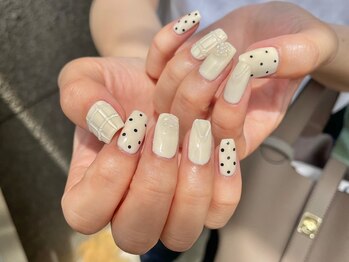 シェリーラメール 池袋店(cherie la mer)/dot ivory nail ¥7,680