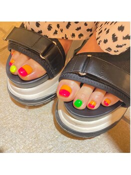 オブヘア 宮前平店(Of HAIR)/ネオンカラーネイル