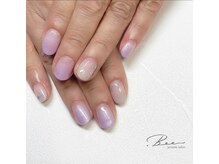 ドットビー(.Bee)/グラデーションネイル