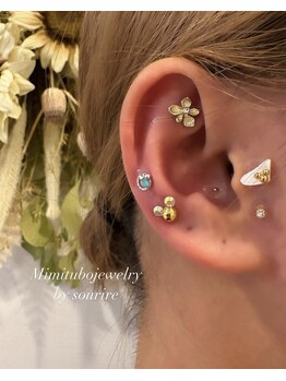 スリール(sourire)/耳ツボジュエリー